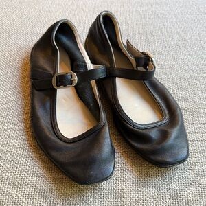 Le Monde Beryl Black Mary Jane Flats